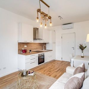 Naos Suite Close Popolo Square