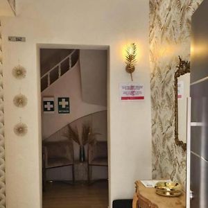 Appartement de Luxe à 3 Chambres à Coucher