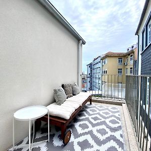 Sky Is The Limit With Ac And Balcony