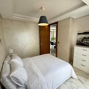 Appartement de Luxe à 2 Chambres à Coucher