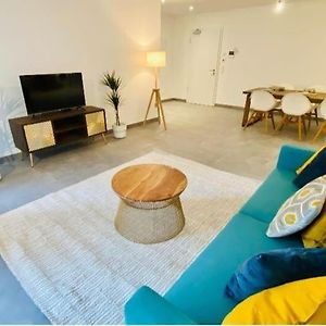 Appartement à 2 Chambres à Coucher