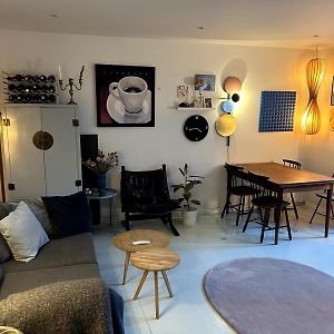 Appartement à 2 Chambres à Coucher
