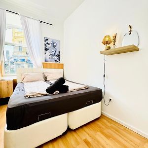 Comfy Rooms In A Shared Apt, 8Min To Rathausplatz