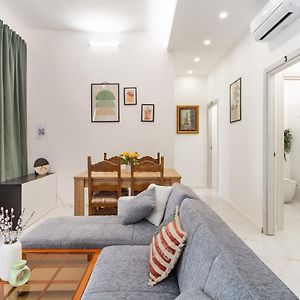 Appartement de Luxe à 3 Chambres à Coucher