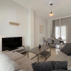 Appartement à 3 Chambres à Coucher