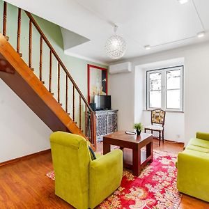 Appartement à 3 Chambres à Coucher