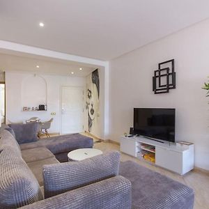 Urban Chic 2 Bedrooms In Utimate City Center