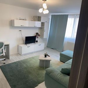 Downtown By The Sea- 2 Bdr Apartment