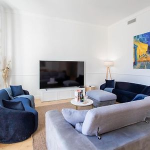 Appartement à 3 Chambres à Coucher