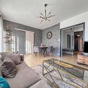 Appartement à 3 Chambres à Coucher