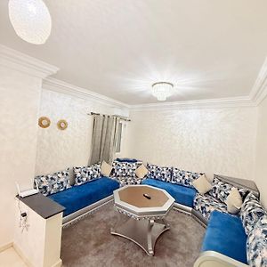 Appartement de Luxe à 2 Chambres à Coucher