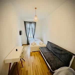 Appartement à 2 Chambres à Coucher