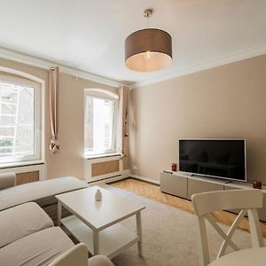 Appartement à 3 Chambres à Coucher