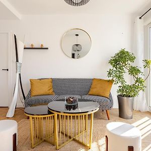 Appartement à 2 Chambres à Coucher