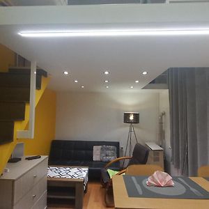 Goldapartment