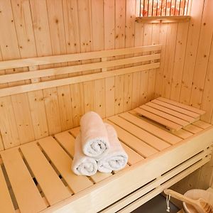 Coco Romantic In Central Antwerp - Sauna