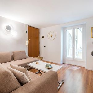 Villafranca Loft, Modern Studio Nearby The Station