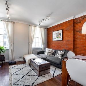 Appartement à 2 Chambres à Coucher