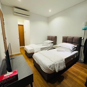 Appartement à 2 Chambres à Coucher