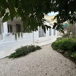 Villa à 3 Chambres à Coucher