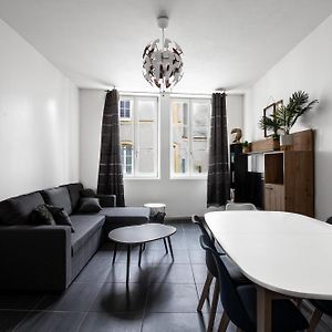 Appartement à 2 Chambres à Coucher