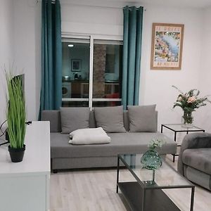 Appartement à 3 Chambres à Coucher