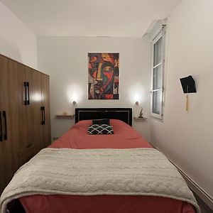 Appartement à 2 Chambres à Coucher
