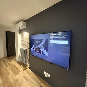 Appartement à 2 Chambres à Coucher