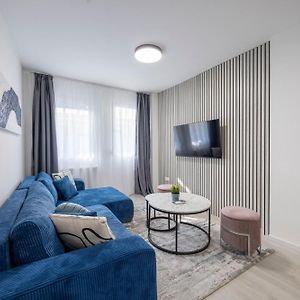 Appartement de Luxe à 2 Chambres à Coucher