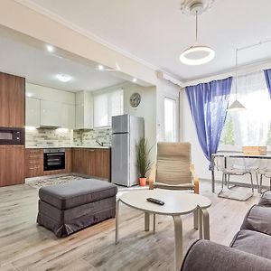 Appartement à 2 Chambres à Coucher