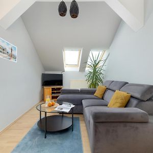 Sunnyvale Apartment