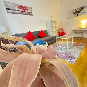 Charming Flat & Balcony Near Central Station L Bg5