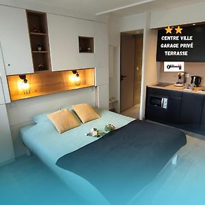 Superbe studio 2** rénové a neuf idéalement placé