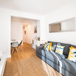 Appartement à 2 Chambres à Coucher