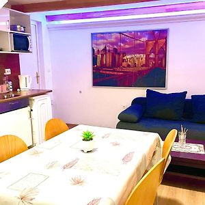 Lola Apartment