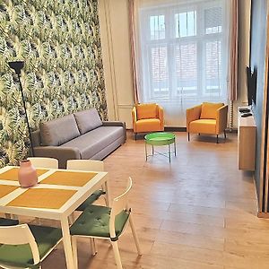 Appartement à 3 Chambres à Coucher