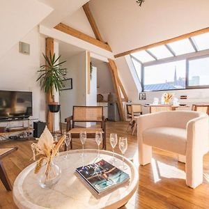 Appartement à 3 Chambres à Coucher