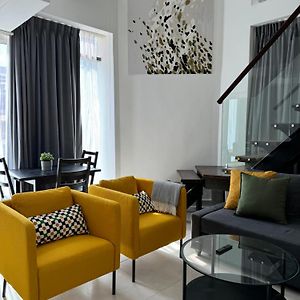 Appartement à 2 Chambres à Coucher