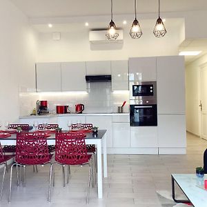 Appartement Stella 95 M2 Climatise Parking Proche Sanctuaires