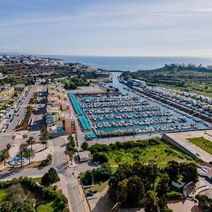 Marina 4B 1D By Rs