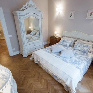 Appartement de Luxe à 4 Chambres à Coucher
