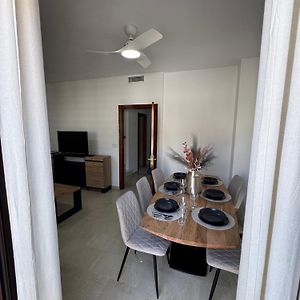 Appartement à 3 Chambres à Coucher