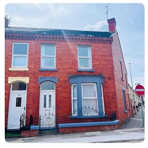 Walton Breck Road, Anfield Lfc