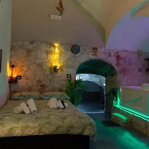 Napoli Centro - Grottino Con Vasca Idromassaggio