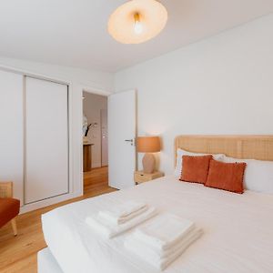 Lisbon Orange House - Stunning One-Bedroom Apartment 2E