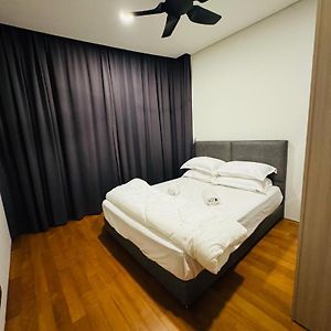 Appartement à 2 Chambres à Coucher