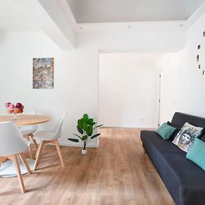 Appartement à 2 Chambres à Coucher