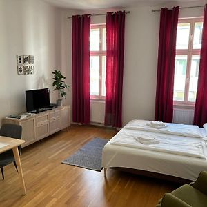 Appartement à 2 Chambres à Coucher