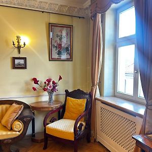 Appartement à 2 Chambres à Coucher
