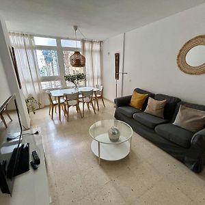 Appartement à 3 Chambres à Coucher